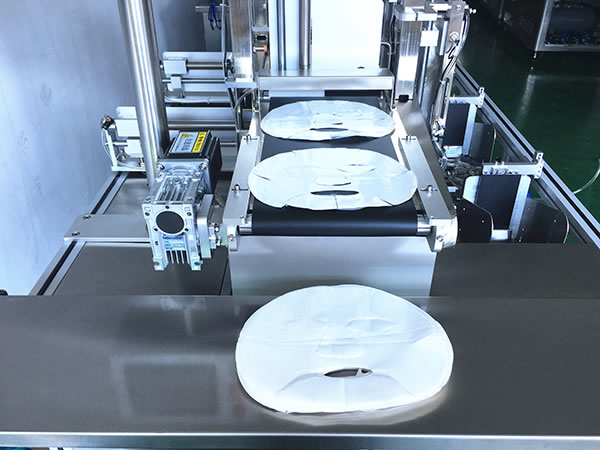 HX-102 Cosmetic Facial Mask Folding Packing Machine